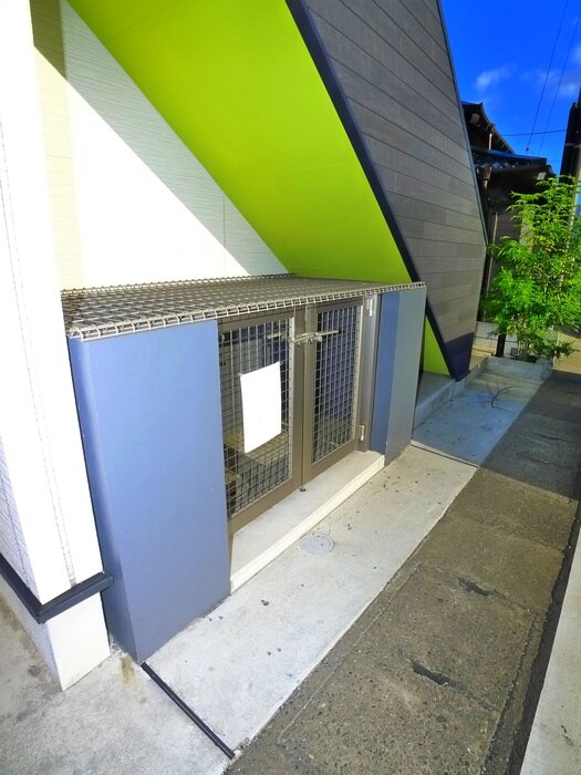 物件外観写真4　(建物設備)