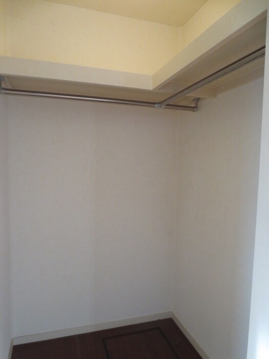 物件内観写真11　(収納)