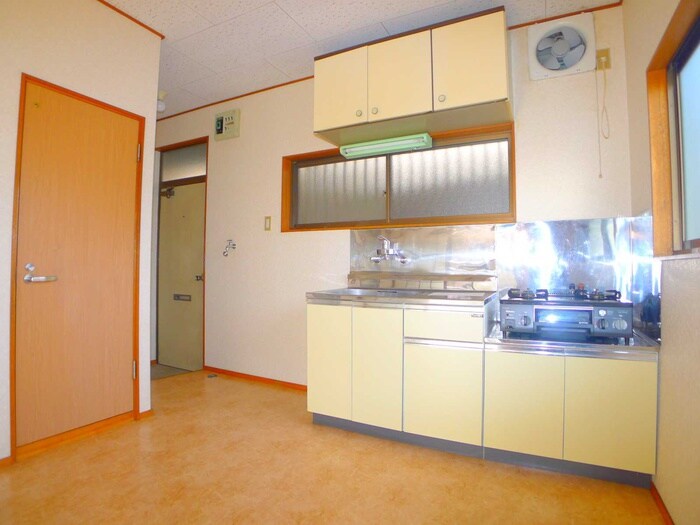 物件内観写真8　(居室)