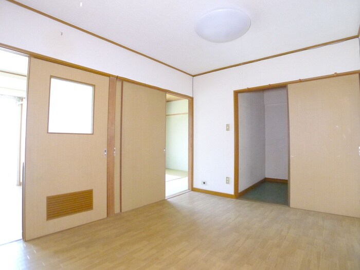 物件内観写真10　(内観写真)