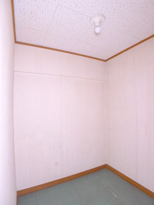 物件内観写真11　(収納)