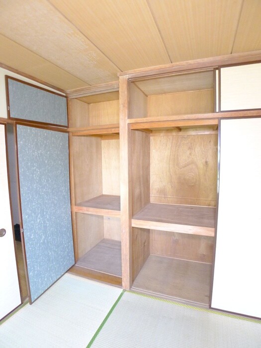 物件内観写真18　(収納)