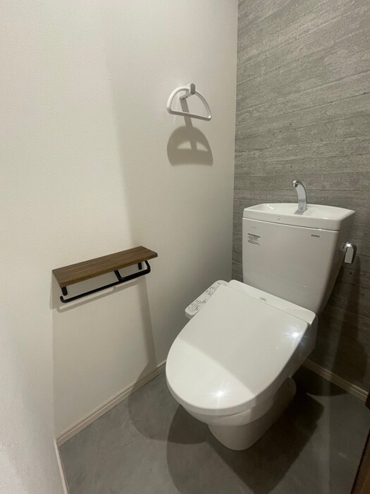 物件内観写真14　(トイレ)