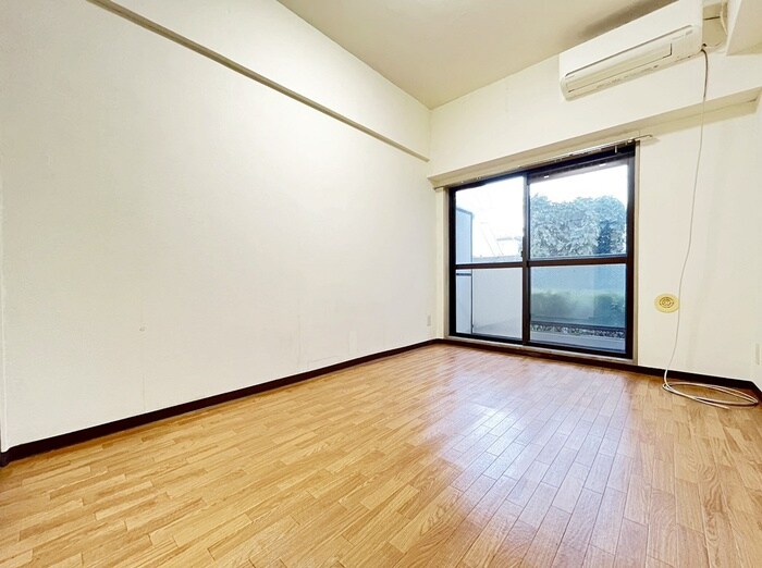 物件内観写真5　(居室)