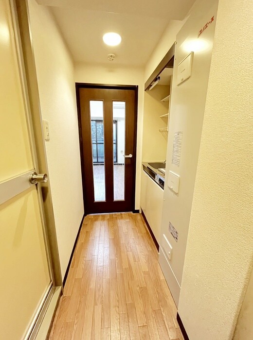 物件内観写真16　(廊下)