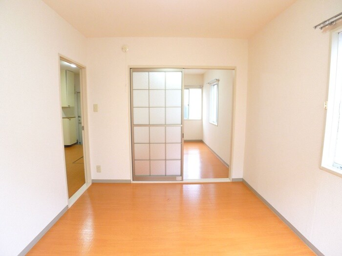 物件内観写真7　(居室)