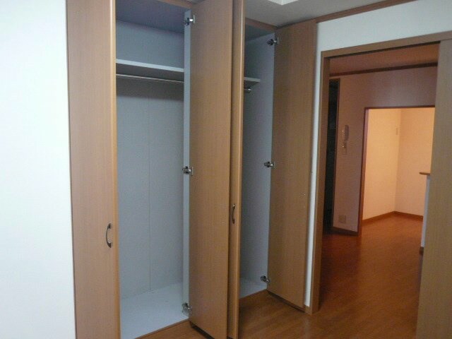 物件内観写真11　(収納)
