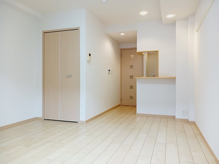 物件内観写真4　(居室)