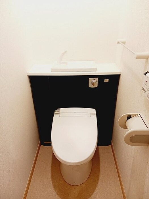 物件内観写真9　(トイレ)