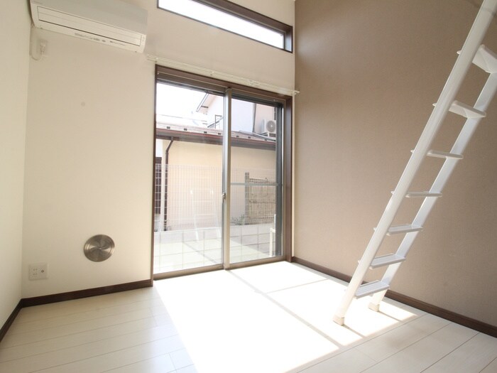 物件内観写真7　(居室)