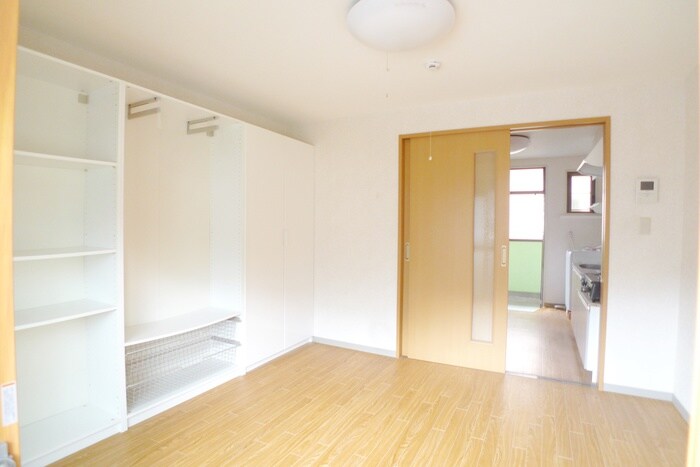 物件内観写真9　(居室)