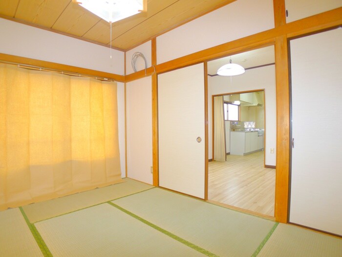 物件内観写真9　(室内からの展望)