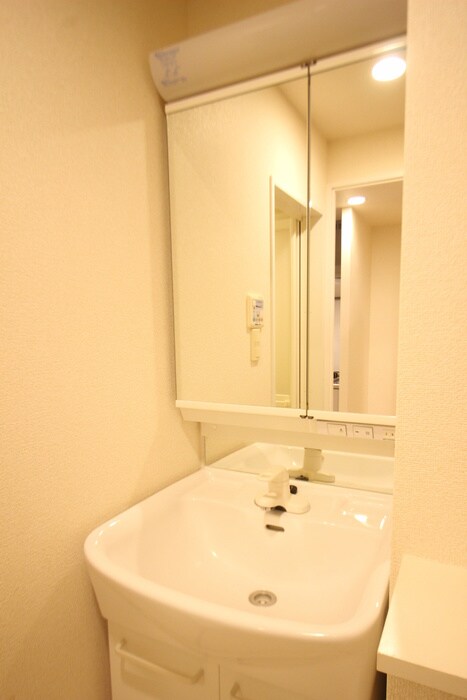物件内観写真11　(洗面)