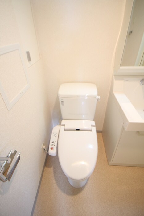 物件内観写真15　(トイレ)