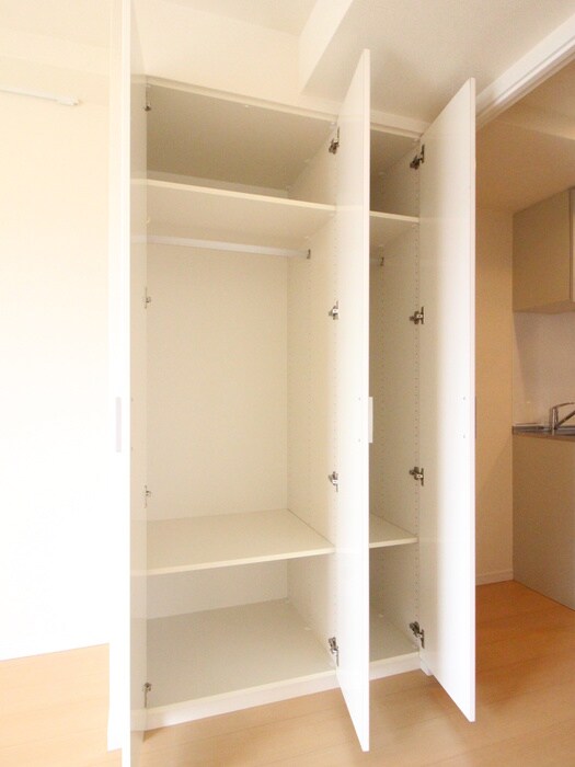 物件内観写真16　(収納)