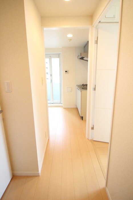 物件内観写真20　(廊下)