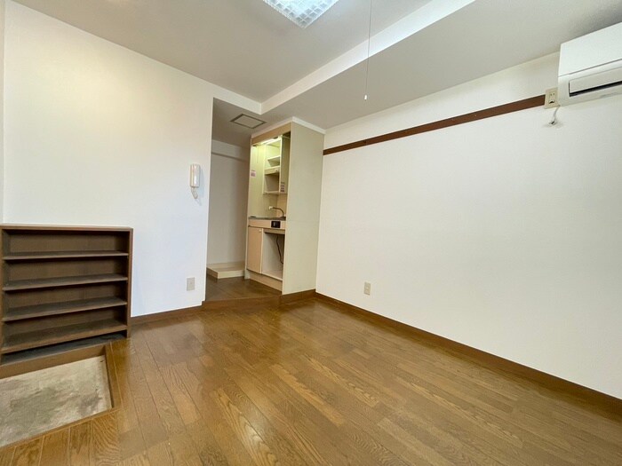 物件内観写真6　(居室)