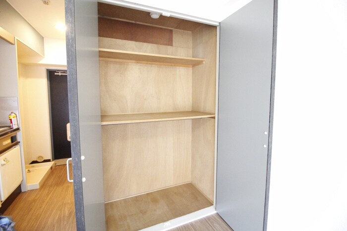 物件内観写真10　(収納)