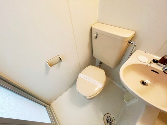 物件内観写真12　(トイレ)