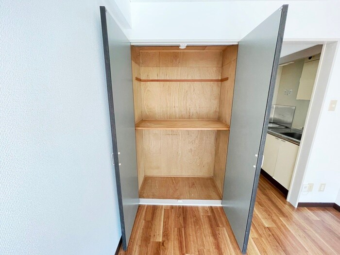 物件内観写真13　(収納)