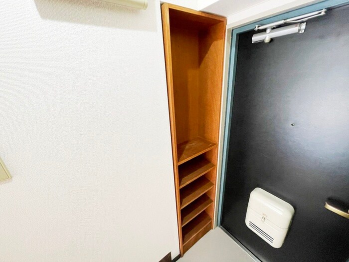 物件内観写真15　(靴箱)