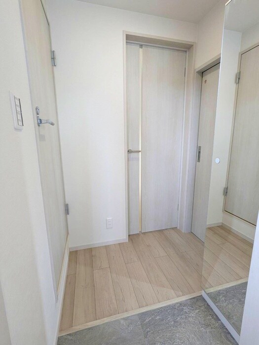 物件内観写真13　(廊下)