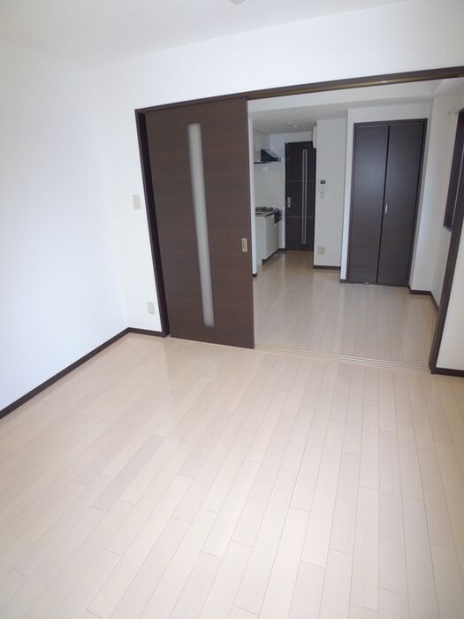 物件内観写真4　(居室)