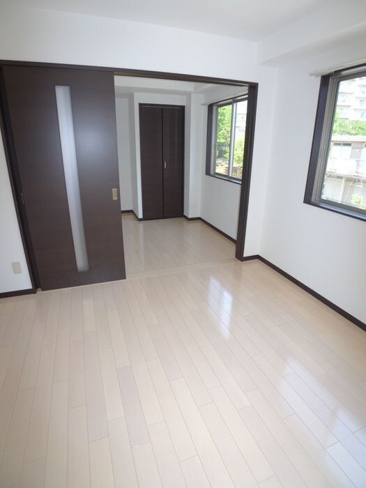 物件内観写真6　(内観写真)