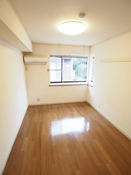 物件内観写真22　(居室)