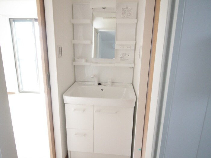 物件内観写真10　(洗面)