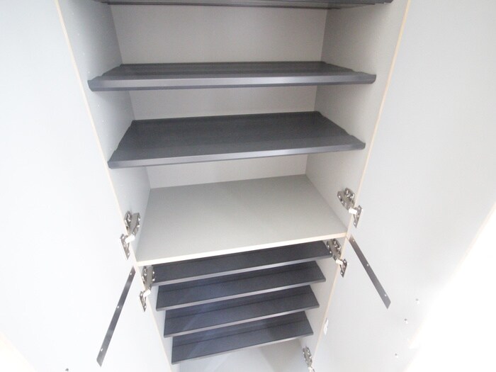 物件内観写真18　(靴箱)