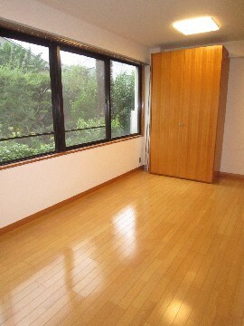 物件内観写真4　(居室)