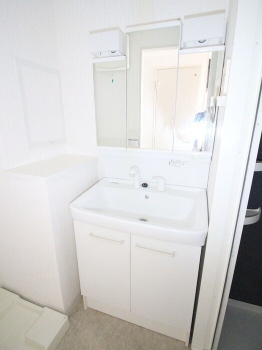 物件内観写真9　(洗面)