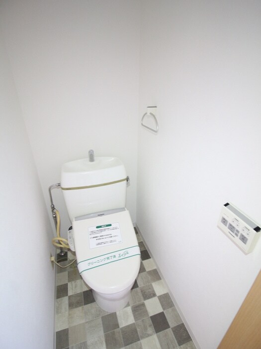 物件内観写真11　(トイレ)