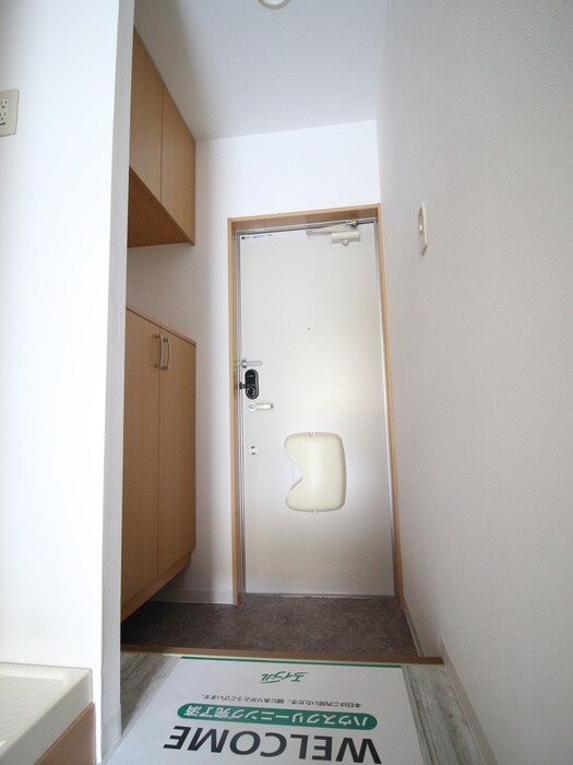 物件内観写真16　(玄関)