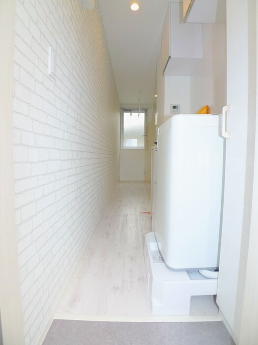 物件内観写真17　(玄関)