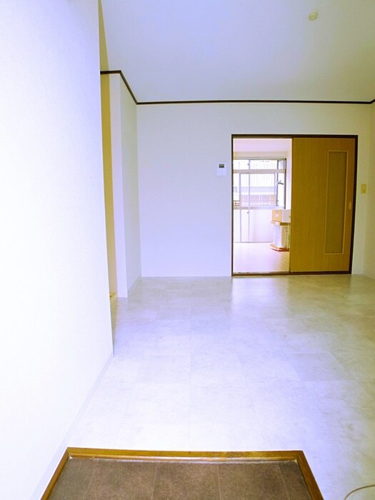 物件内観写真19　(玄関)