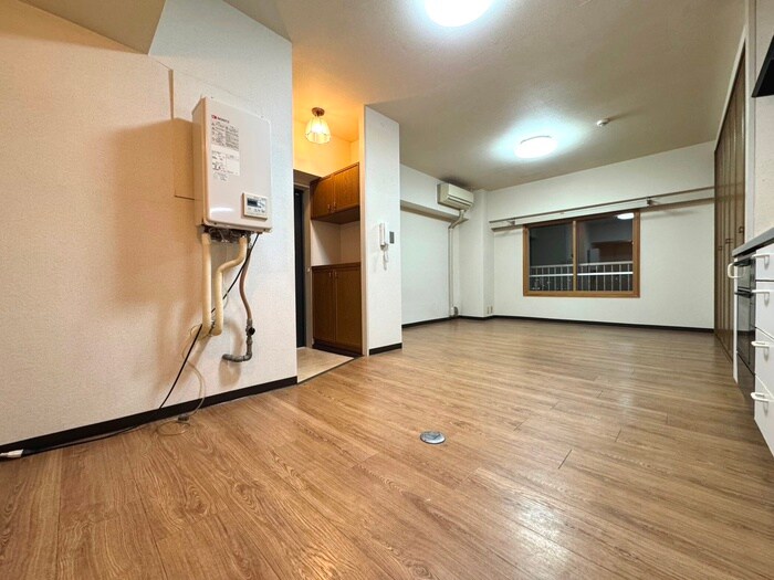 物件内観写真4　(居室)