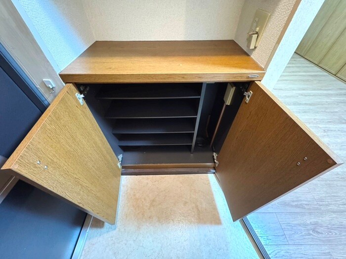 物件内観写真14　(靴箱)
