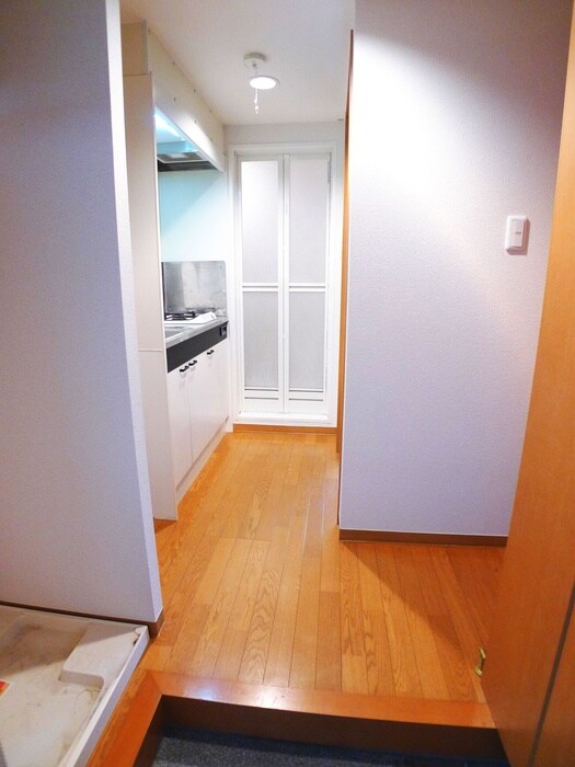 物件内観写真10　(玄関)