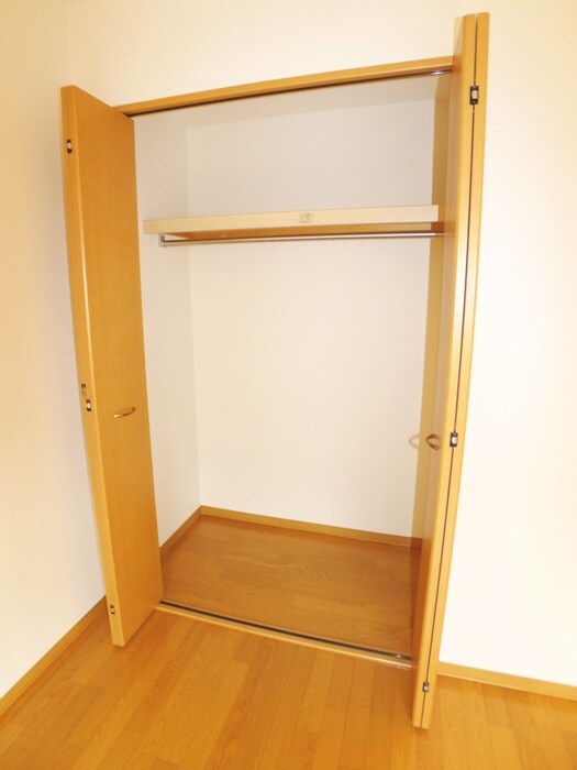 物件内観写真12　(収納)