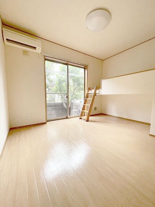 物件内観写真19　(居室)