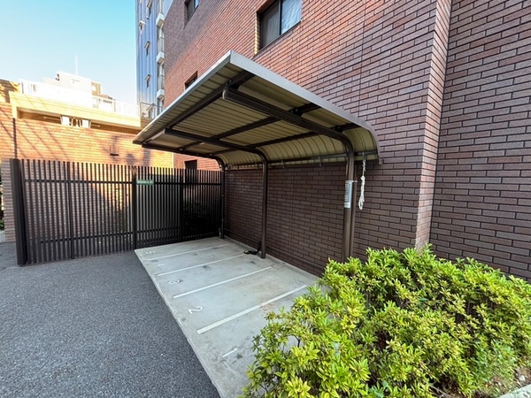 バイク置き場