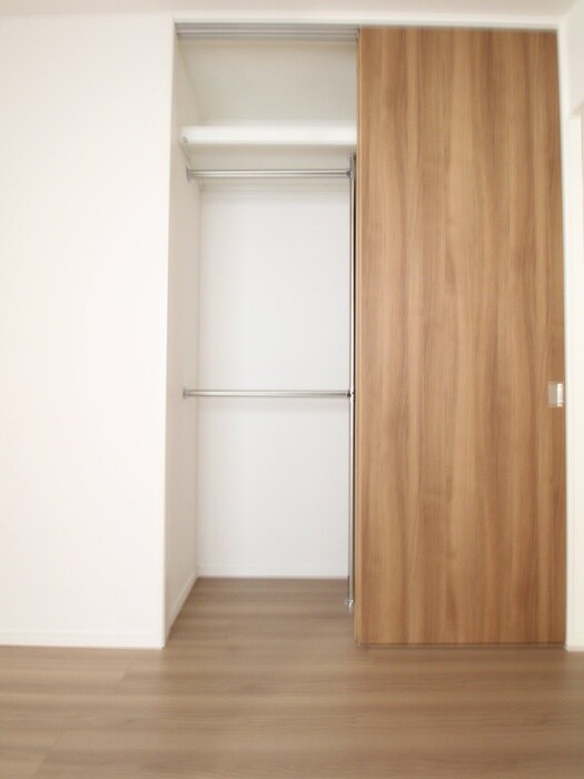 物件内観写真12　(収納)