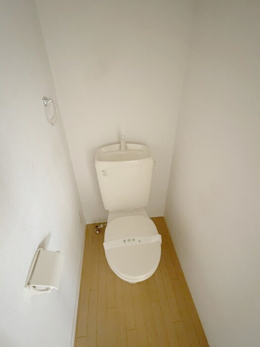 物件内観写真13　(トイレ)