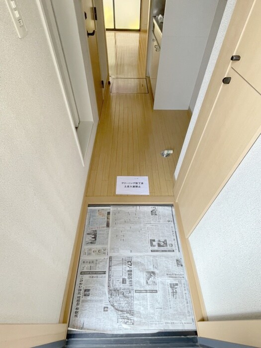 物件内観写真14　(玄関)