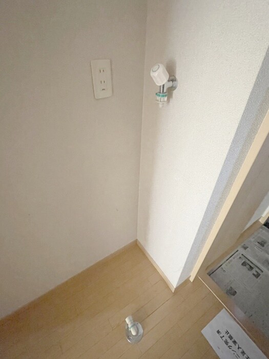 物件内観写真19　(洗濯機置場)