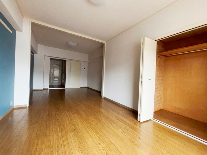 物件内観写真8　(居室)