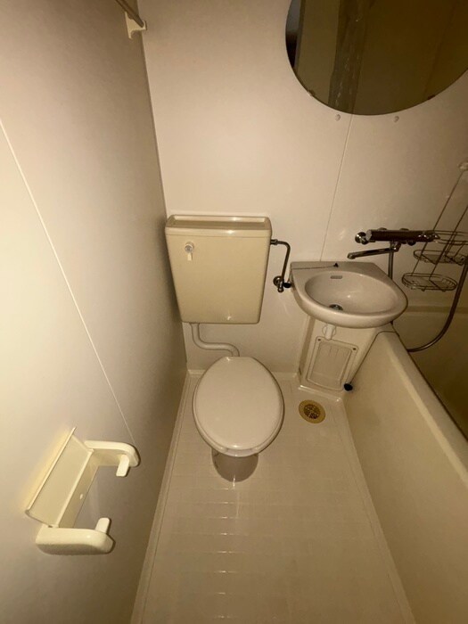 物件内観写真14　(トイレ)