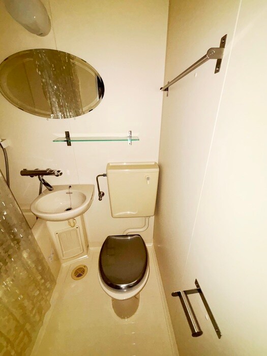 物件内観写真14　(トイレ)